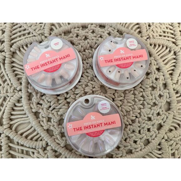 Olive & June The Instant Mani 3 Pack of Press on Nails New - Picture 1 of 5